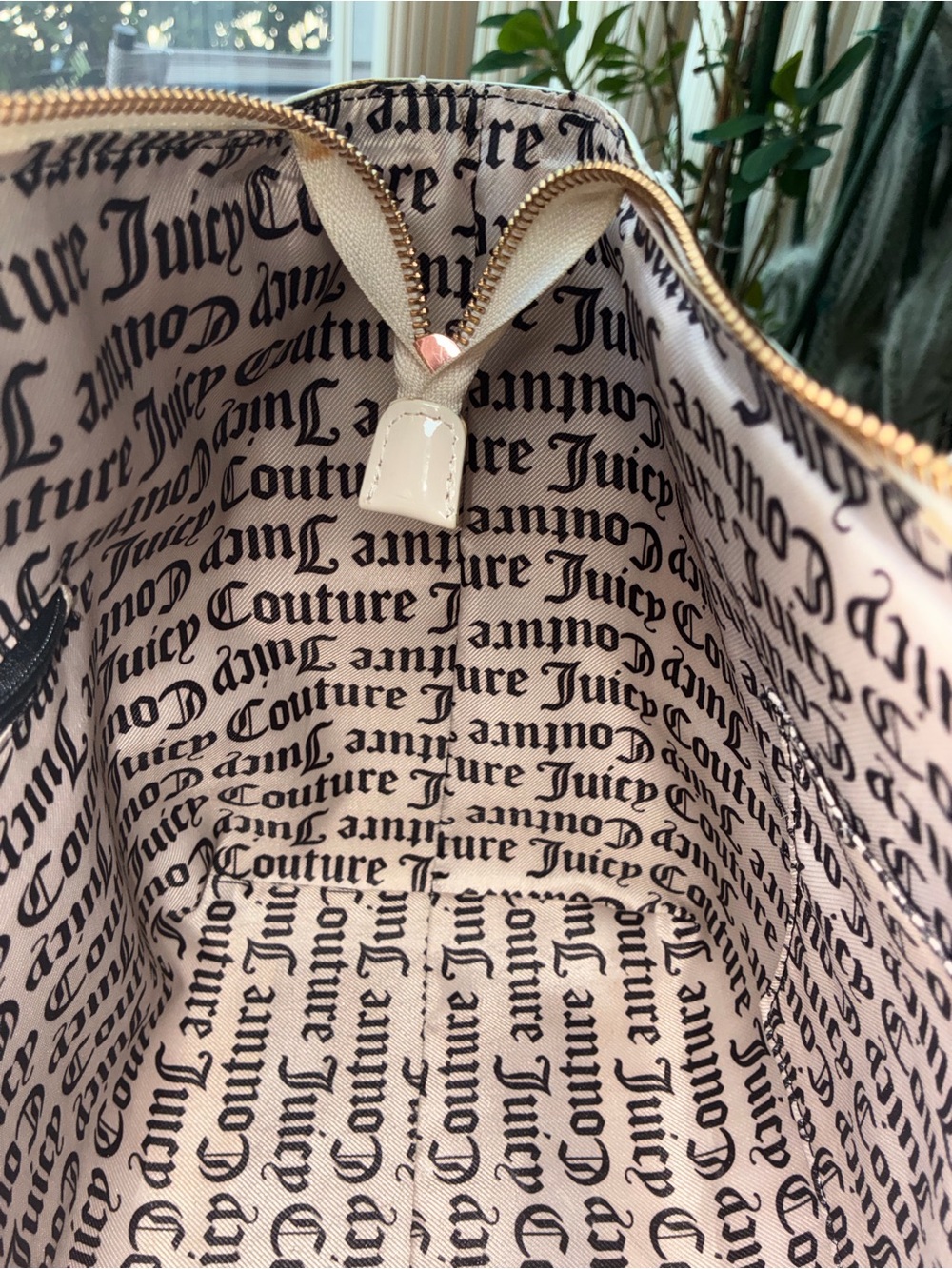 Juicy Couture Gothic JC Logo Monogram Tote Cream Gold Hardware Heart Lock - Picture 11 of 15